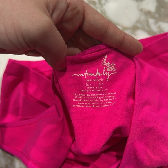 Free People Intimately neon pink cropped tank top - Picture 3 of 3